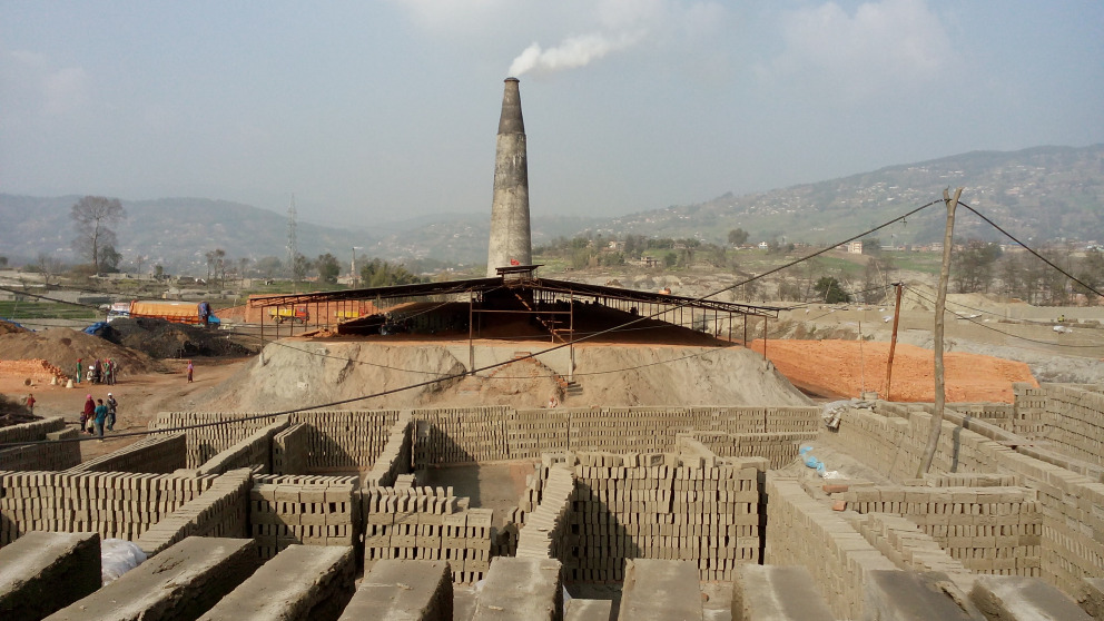 Ein Ziegelofen im Kathmandu-Tal. Die Industrieemissionen nehmen zu.